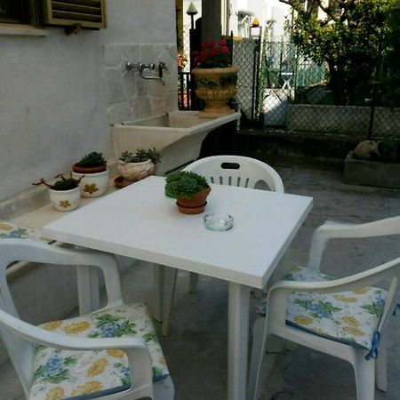 Alfi Beb Bed and Breakfast Le Torri Buitenkant foto